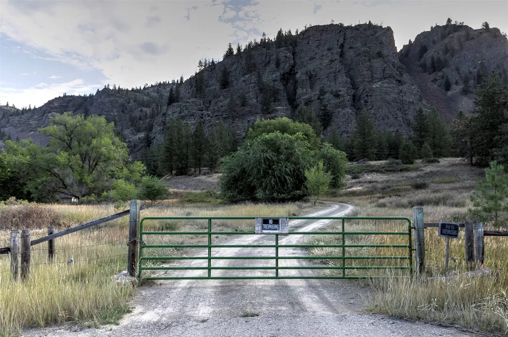 7927 Mount Highway 200 Plains MT 59859