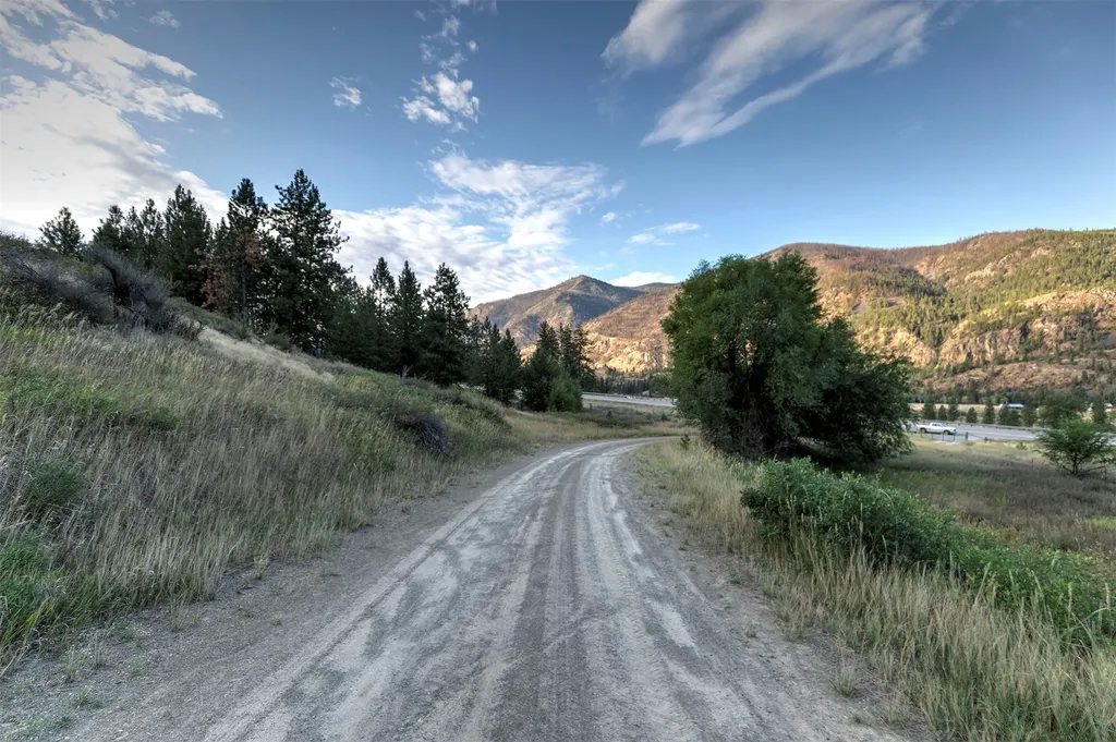 7927 Mount Highway 200 Plains MT 59859