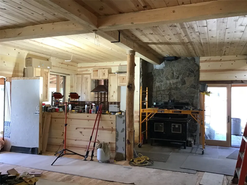 360 Valley Drive De Borgia MT 59830