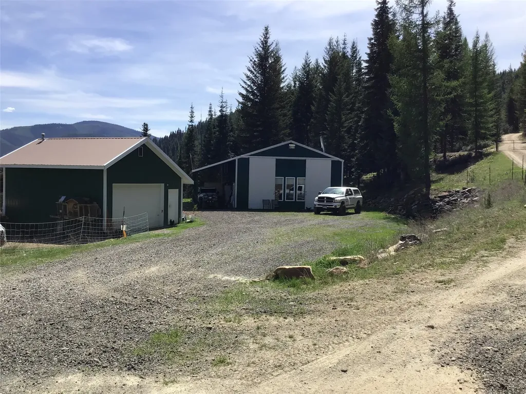 360 Valley Drive De Borgia MT 59830