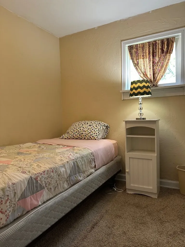 256 1st Avenue SE Shelby MT 59474