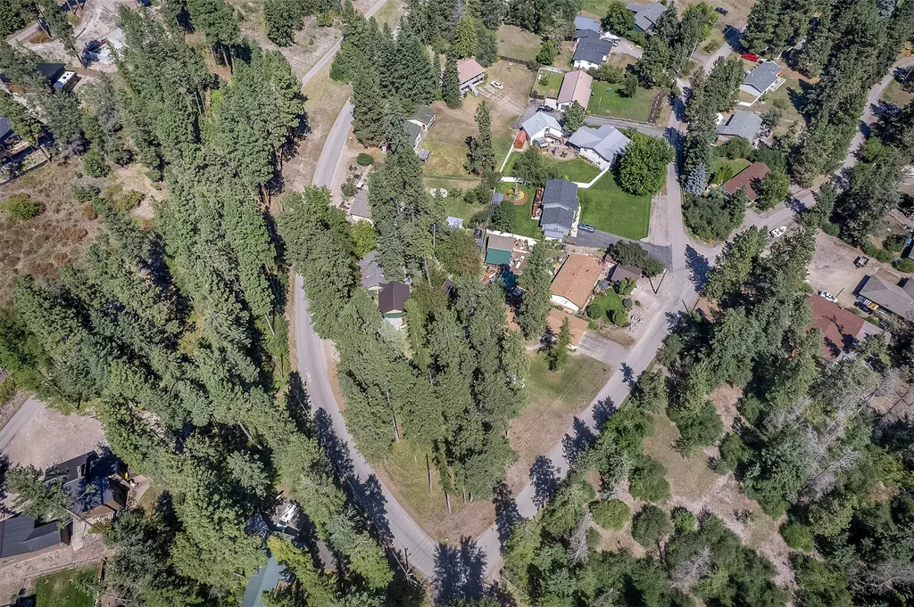 Nhn Yenne Point Road Bigfork MT 59911