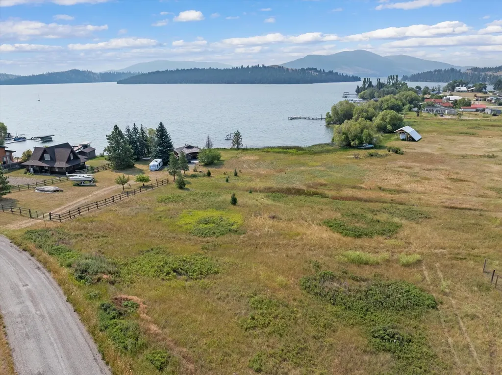 Nhn Liddell Lane Dayton MT 59914