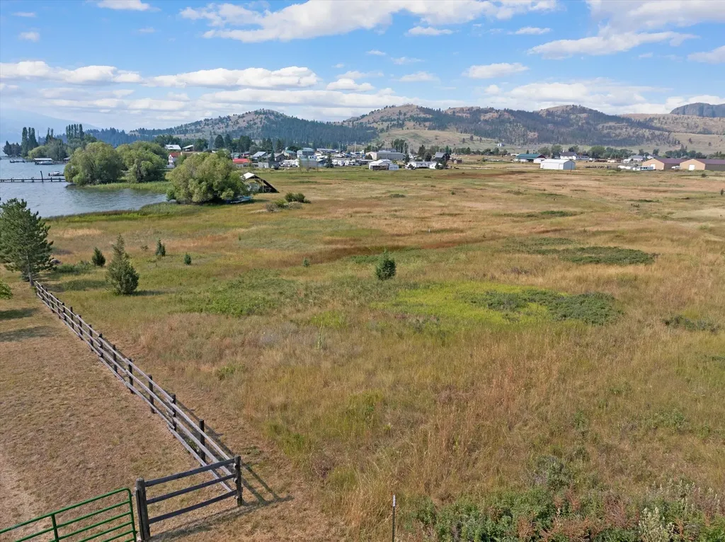 Nhn Liddell Lane Dayton MT 59914