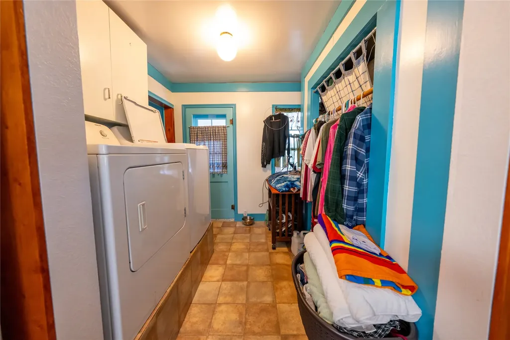 106 N 6th Street Troy MT 59935