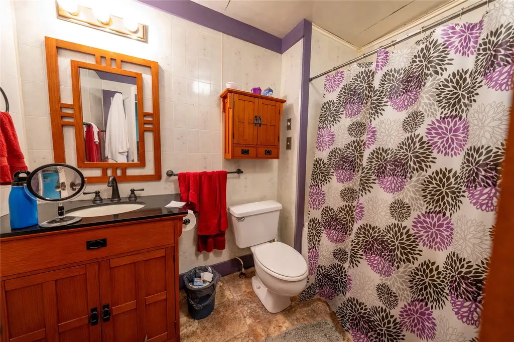 106 N 6th Street Troy MT 59935