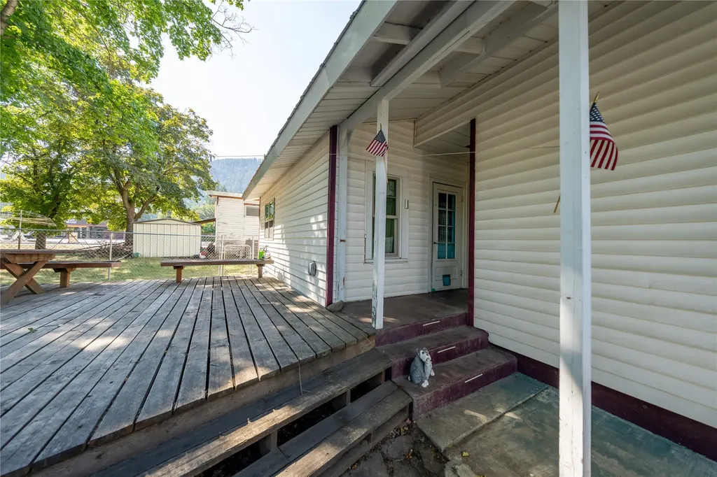 106 N 6th Street Troy MT 59935