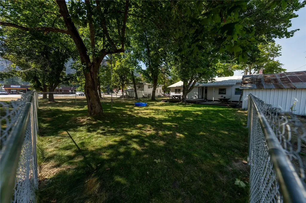 106 N 6th Street Troy MT 59935