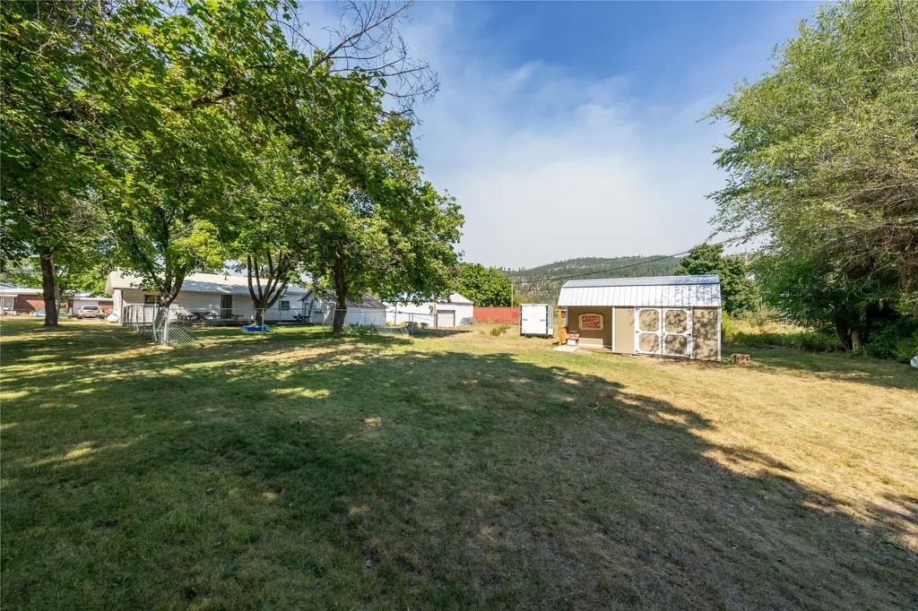 106 N 6th Street Troy MT 59935