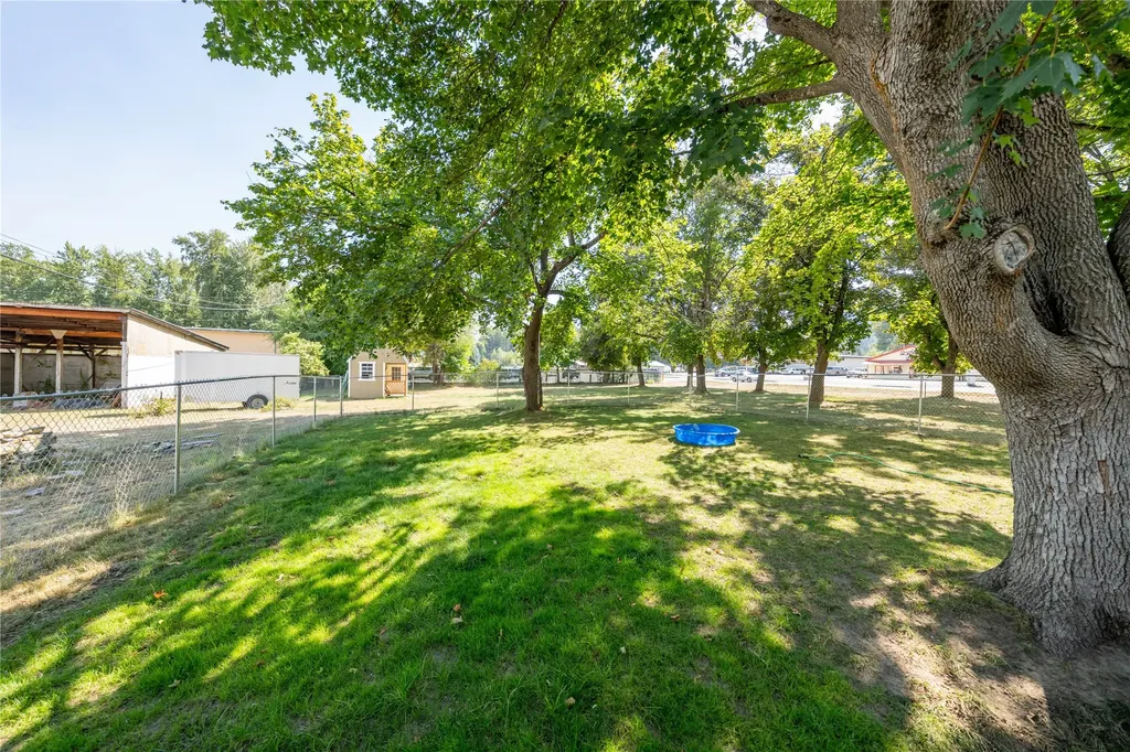 106 N 6th Street Troy MT 59935