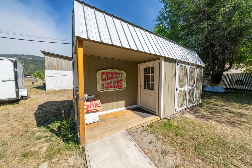 106 N 6th Street Troy MT 59935