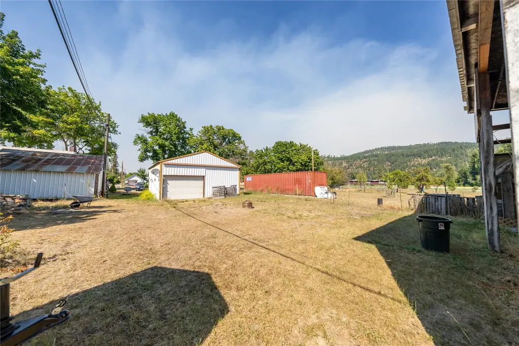 106 N 6th Street Troy MT 59935