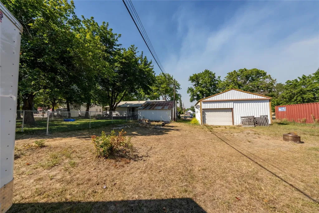 106 N 6th Street Troy MT 59935