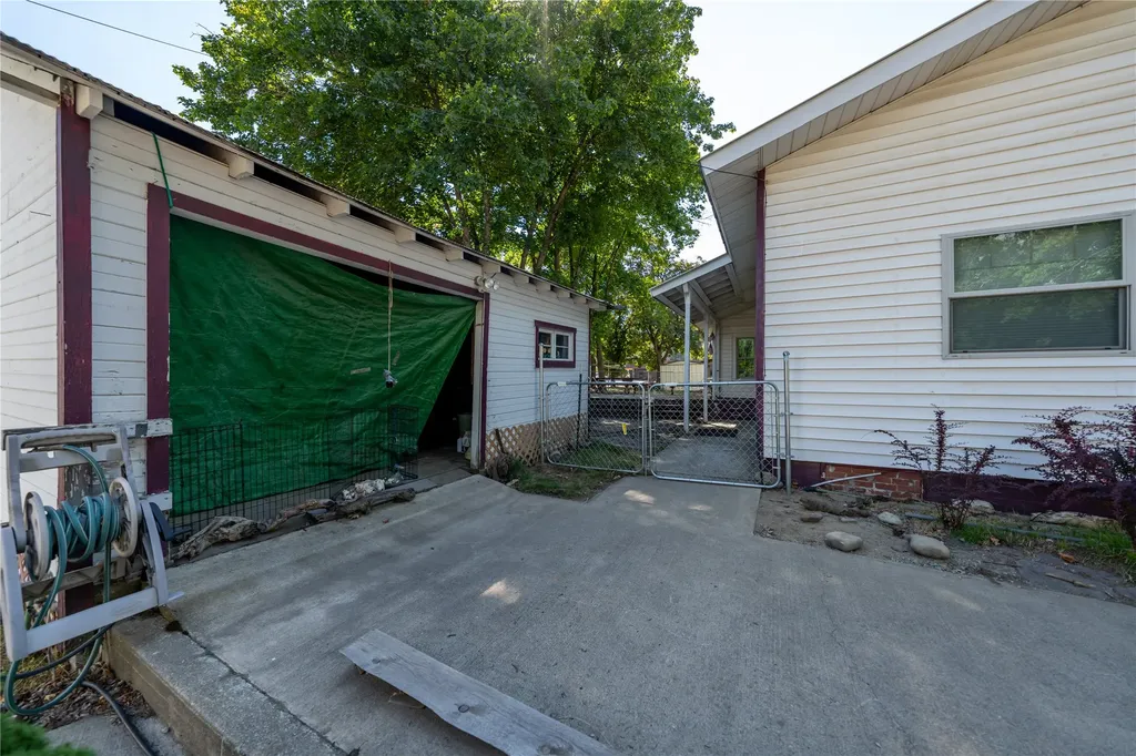 106 N 6th Street Troy MT 59935