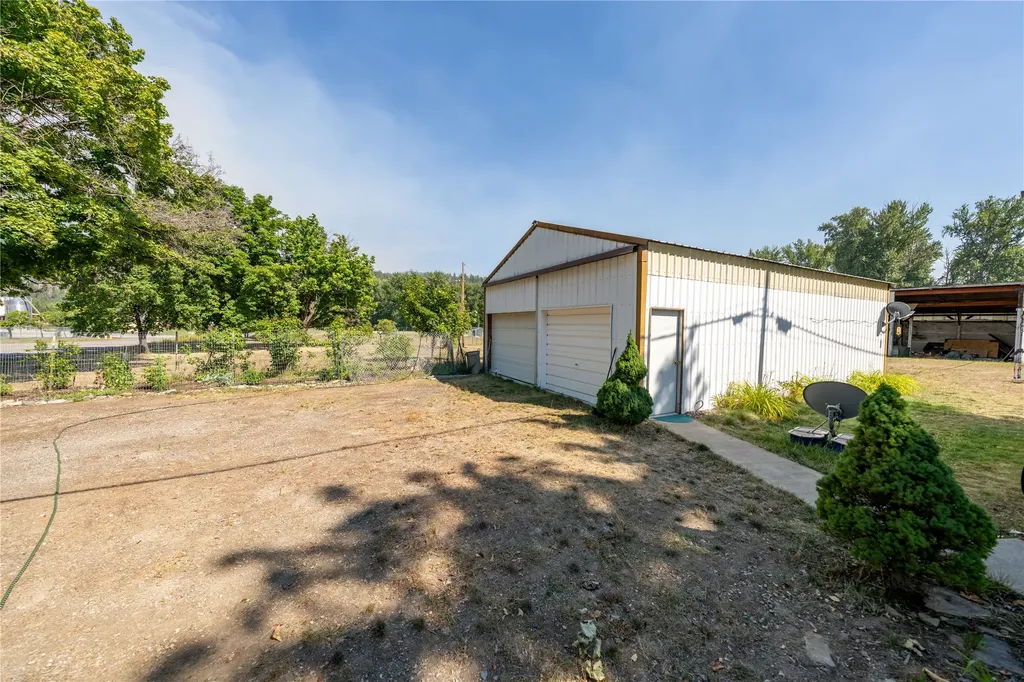 106 N 6th Street Troy MT 59935