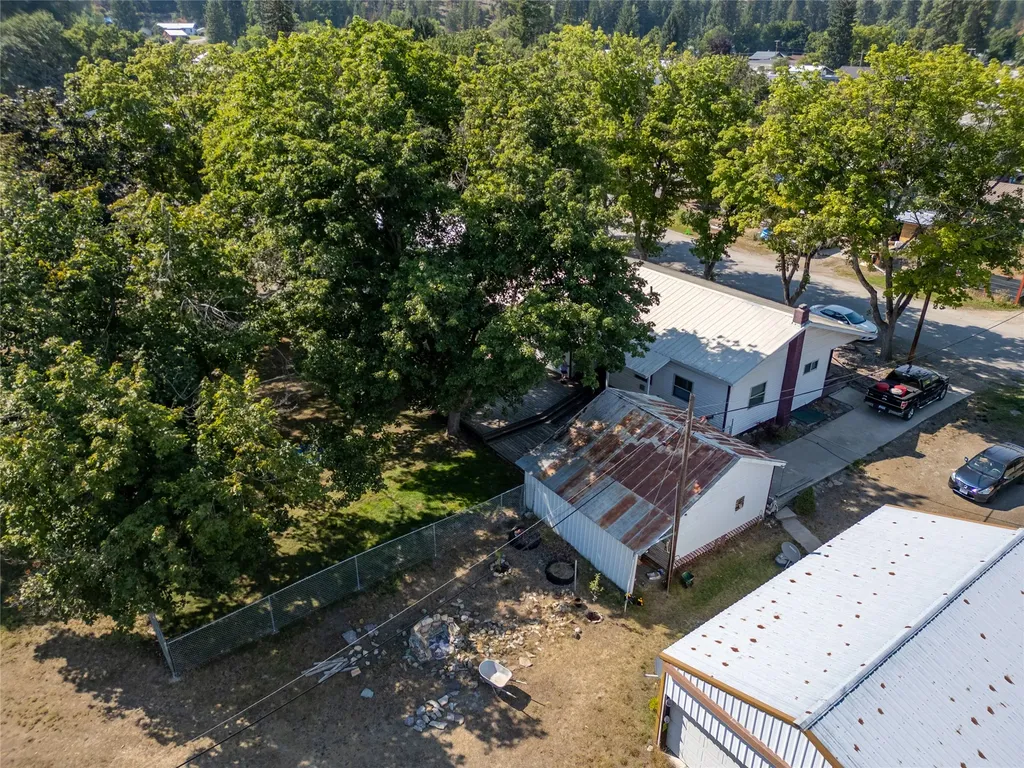 106 N 6th Street Troy MT 59935
