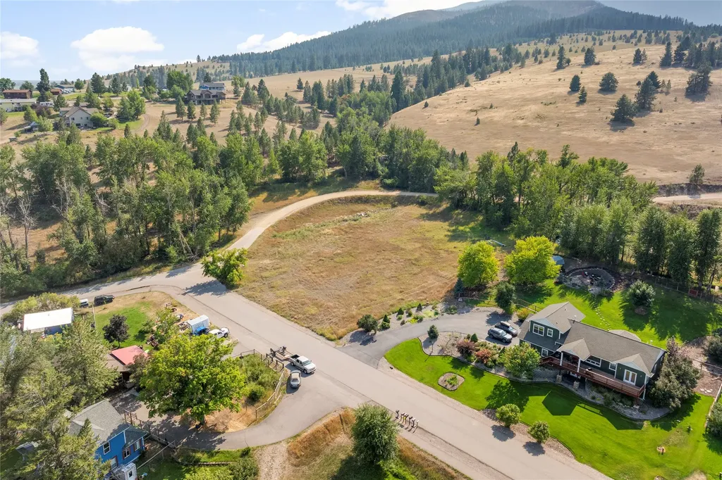 12458 Nature Court Lolo MT 59847