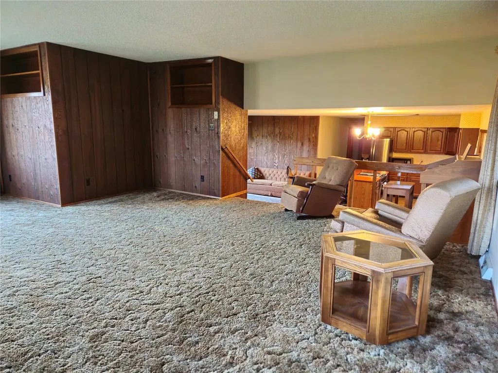 2133 W Mt Highway 200 Lincoln MT 59639
