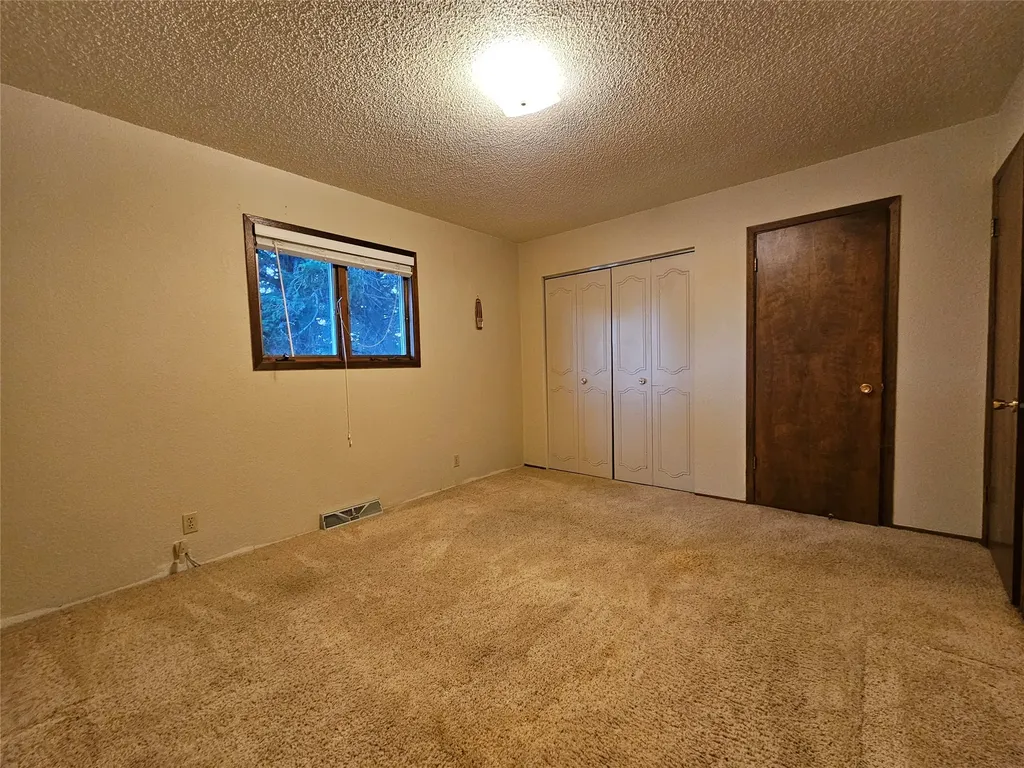 2133 W Mt Highway 200 Lincoln MT 59639