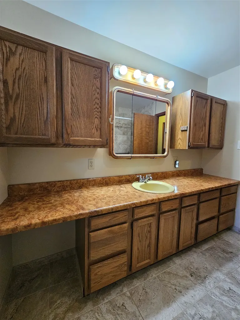 2133 W Mt Highway 200 Lincoln MT 59639