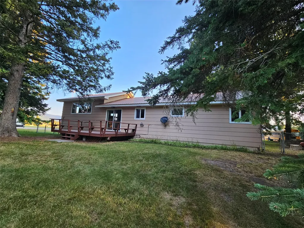 2133 W Mt Highway 200 Lincoln MT 59639