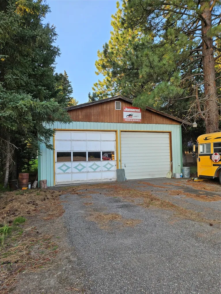 2133 W Mt Highway 200 Lincoln MT 59639