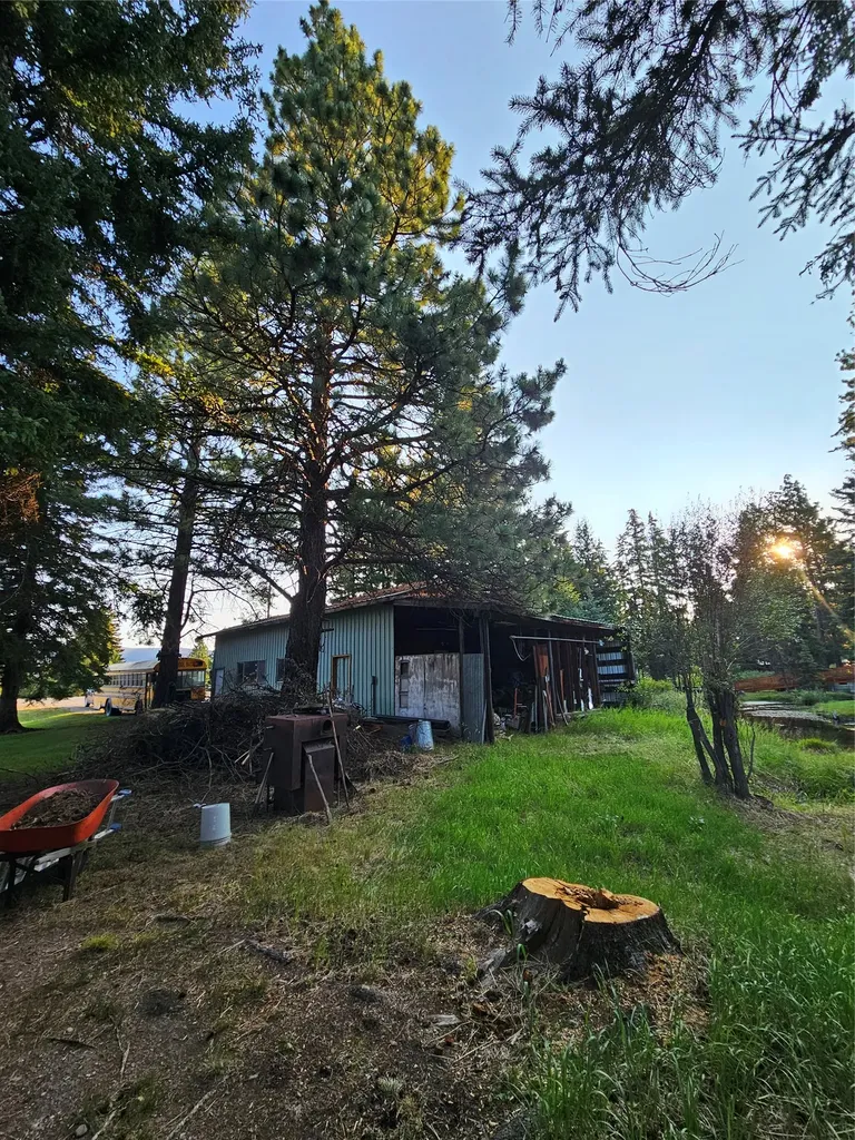 2133 W Mt Highway 200 Lincoln MT 59639