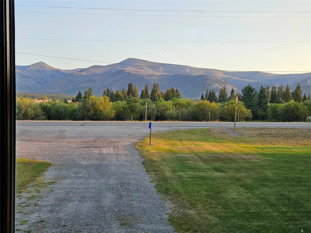 2133 W Mt Highway 200 Lincoln MT 59639