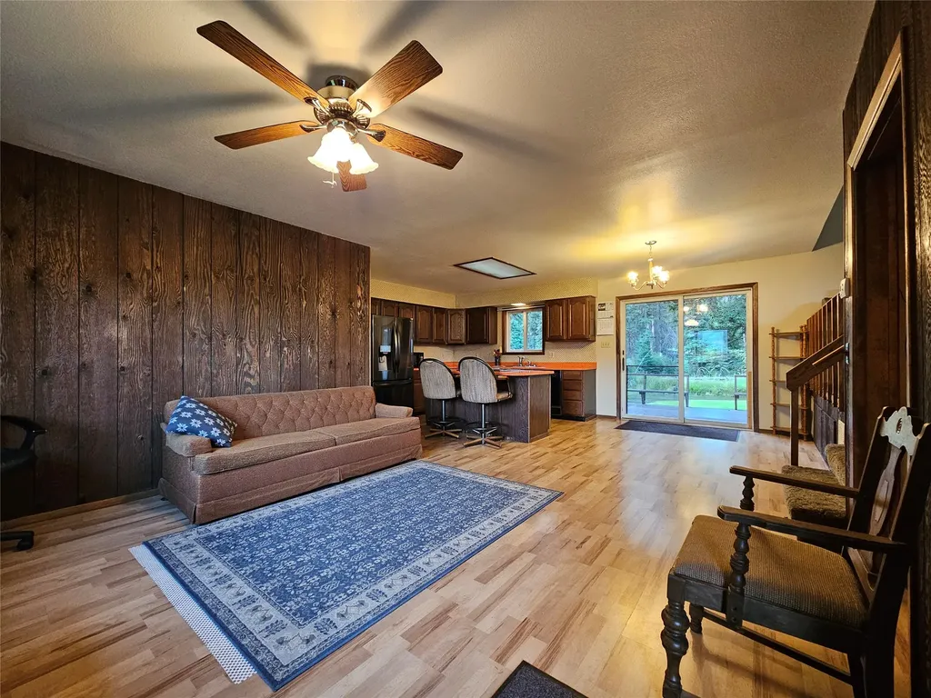 2133 W Mt Highway 200 Lincoln MT 59639