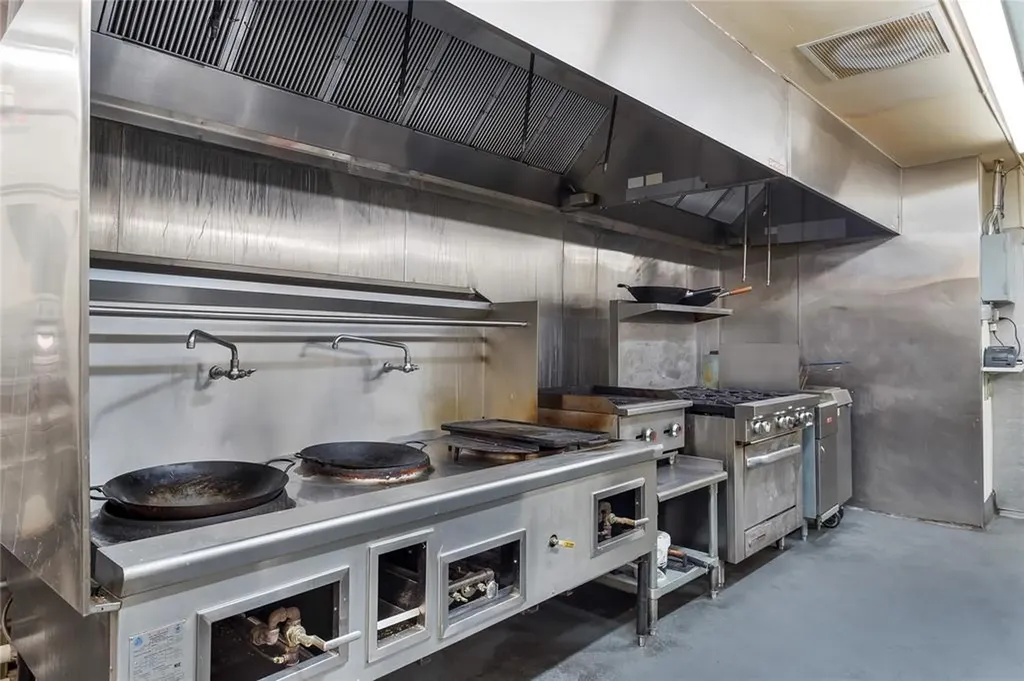 135 W Broadway Street Missoula MT 59802