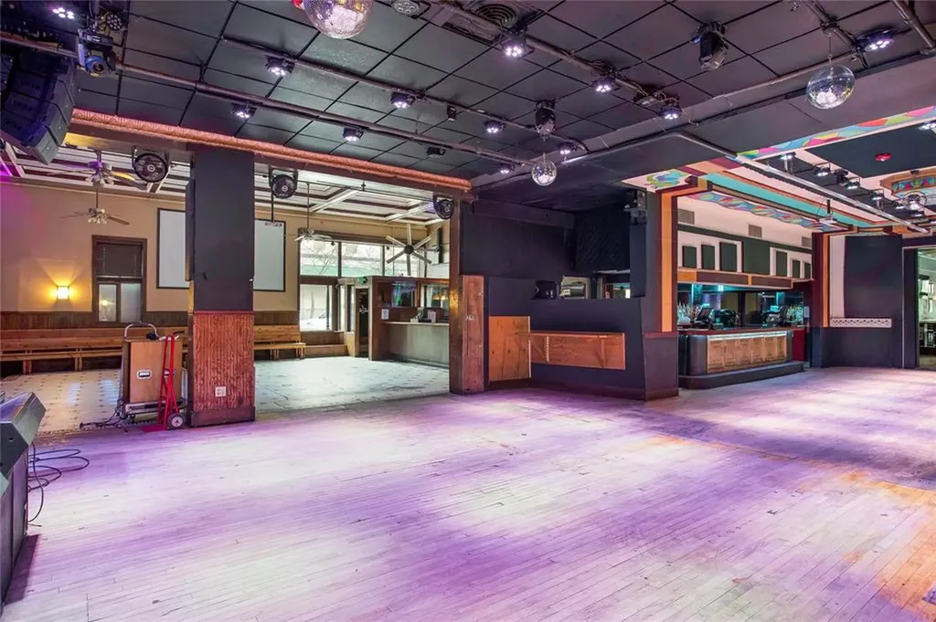 135 W Broadway Street Missoula MT 59802