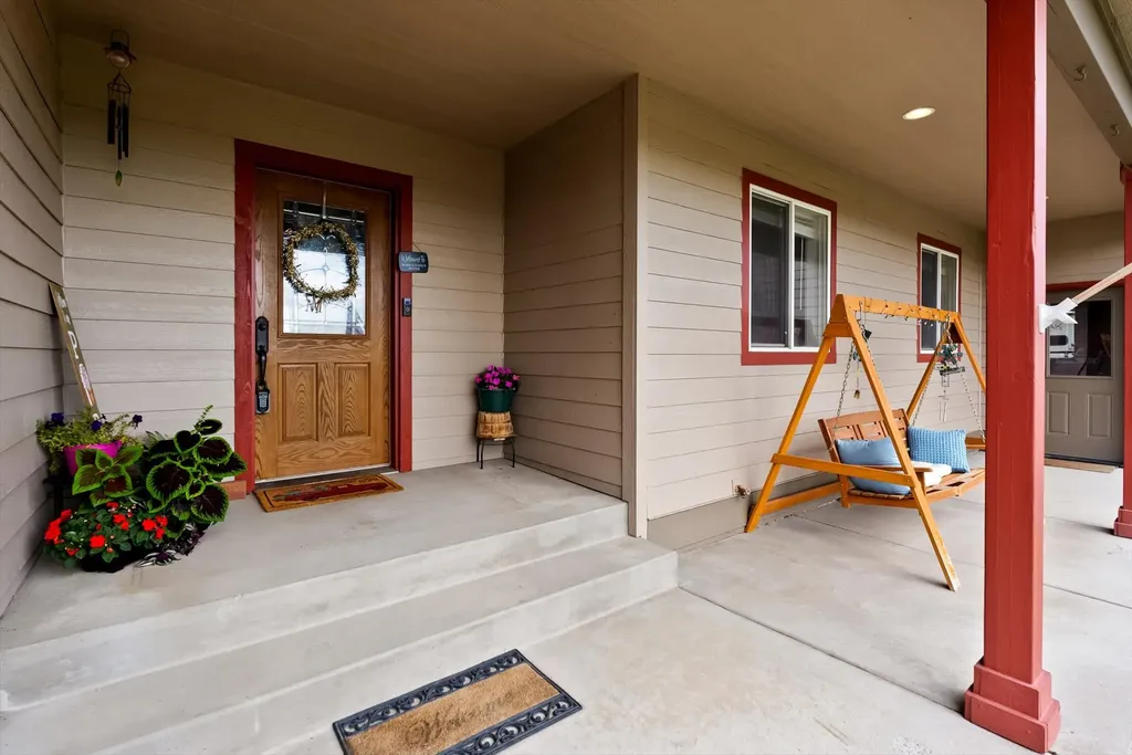881 Lone Coyote Trail Kalispell MT 59901