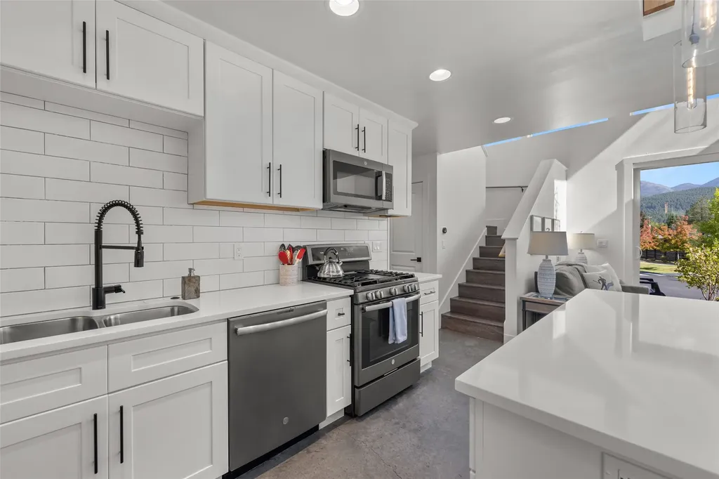 114 Jasper Loop Whitefish MT 59937