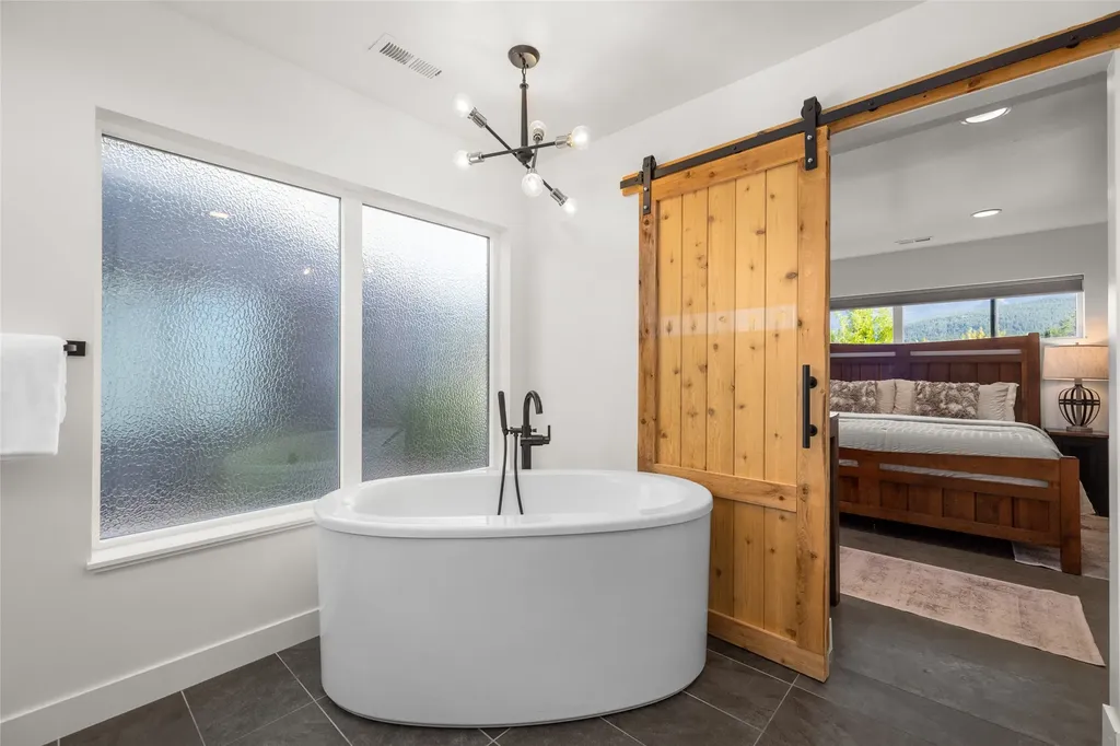 114 Jasper Loop Whitefish MT 59937