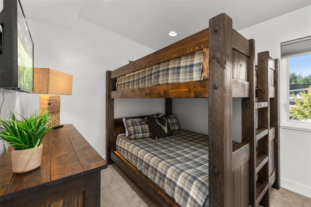 114 Jasper Loop Whitefish MT 59937
