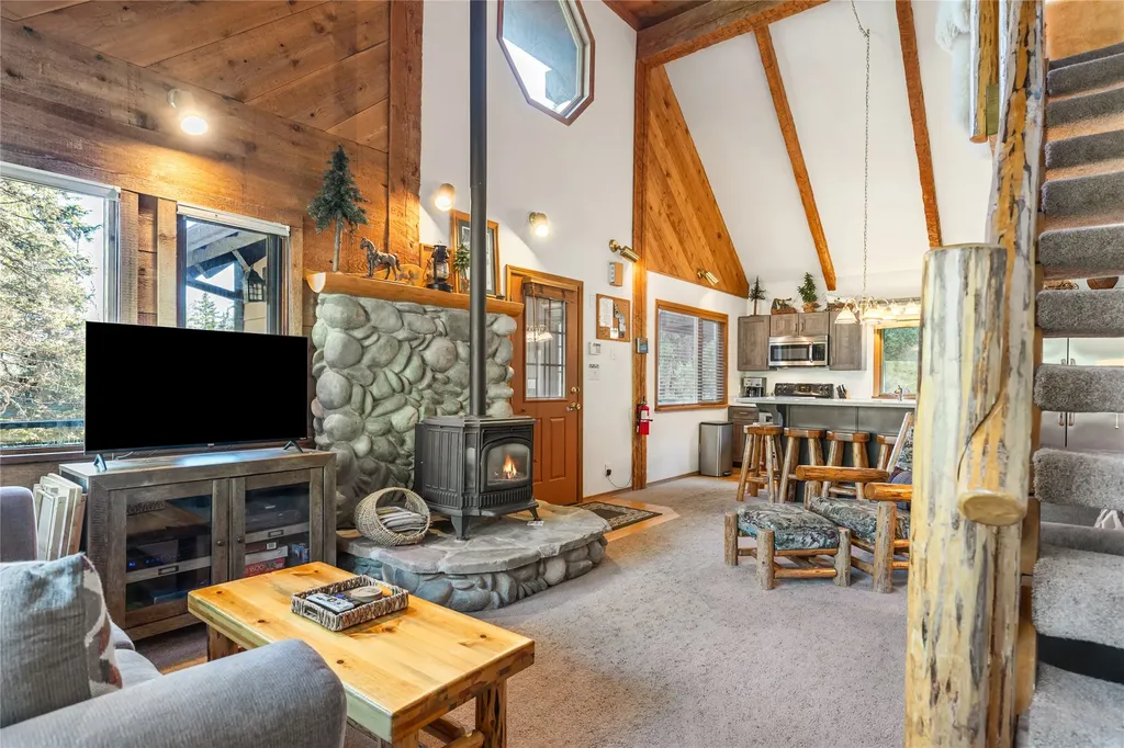 3835 Alpine Glow Avenue Whitefish MT 59937