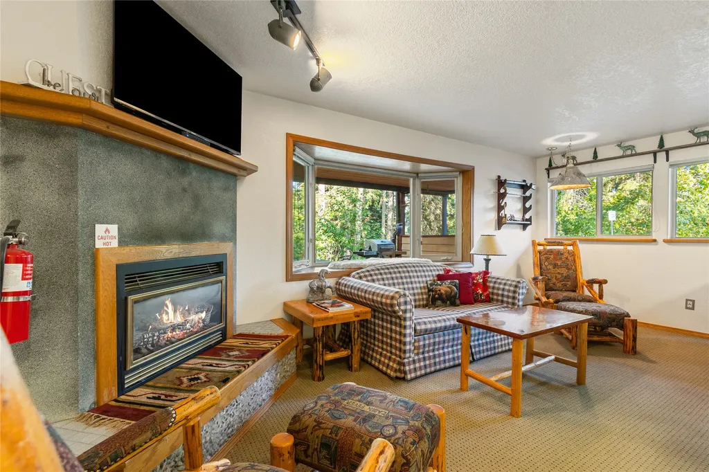 3835 Alpine Glow Avenue Whitefish MT 59937