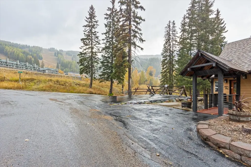 3835 Alpine Glow Avenue Whitefish MT 59937