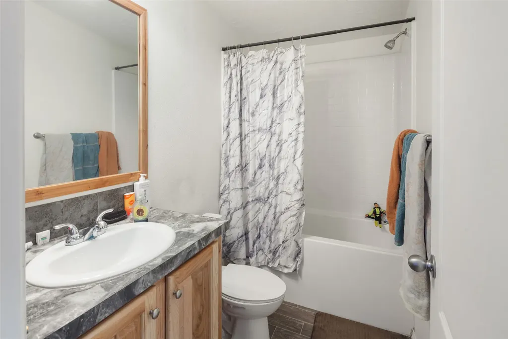 25652 Caye Drive Elmo MT 59915