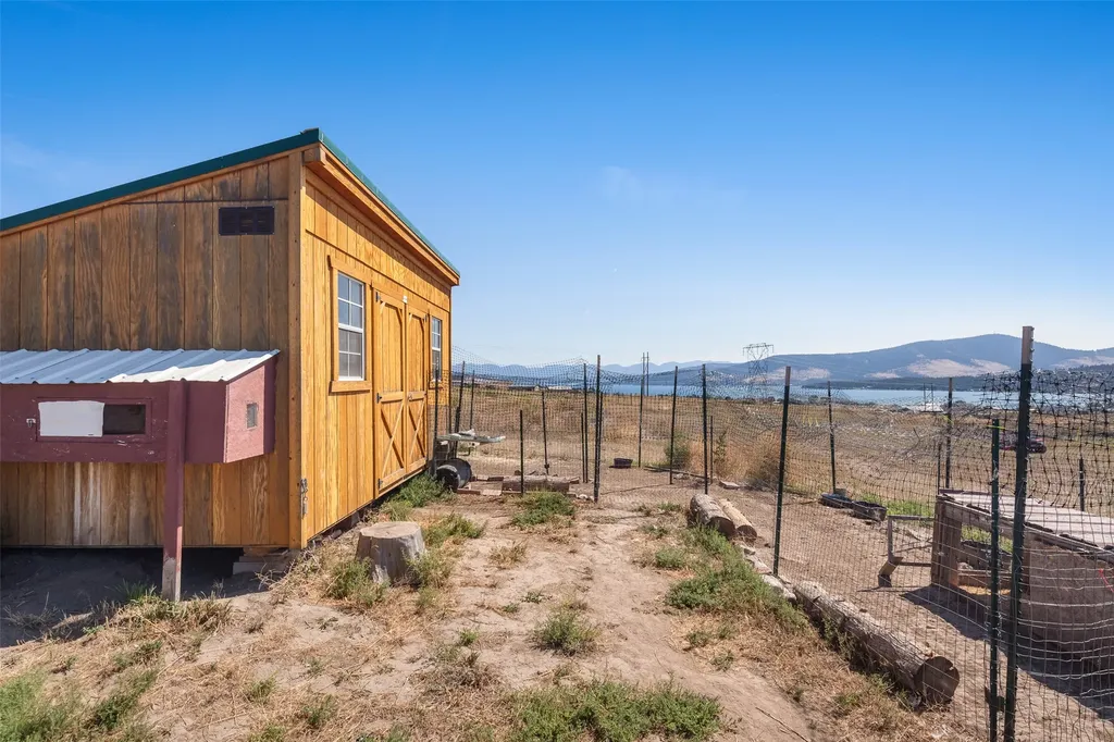 25652 Caye Drive Elmo MT 59915