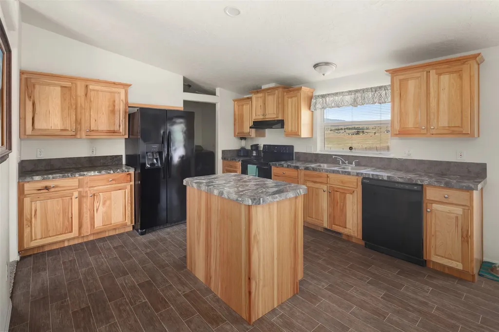 25652 Caye Drive Elmo MT 59915
