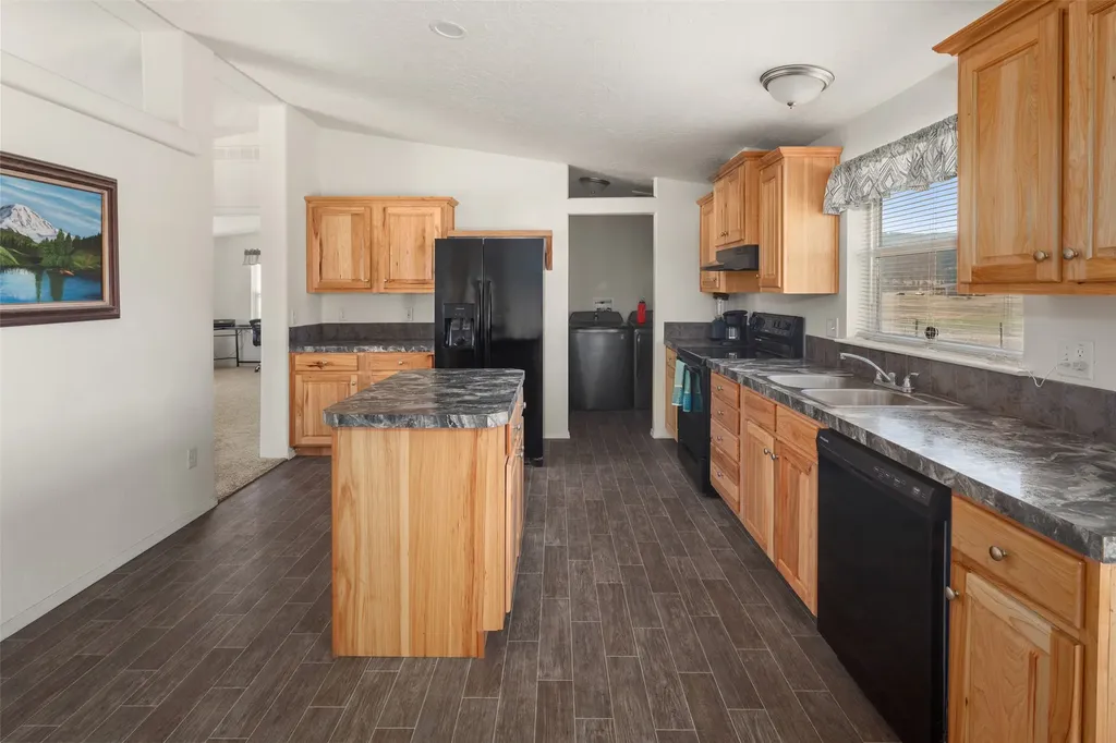 25652 Caye Drive Elmo MT 59915