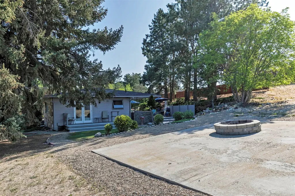 379 Fairgrounds Road Hamilton MT 59840