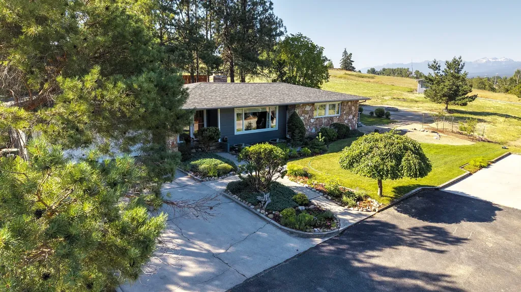 379 Fairgrounds Road Hamilton MT 59840