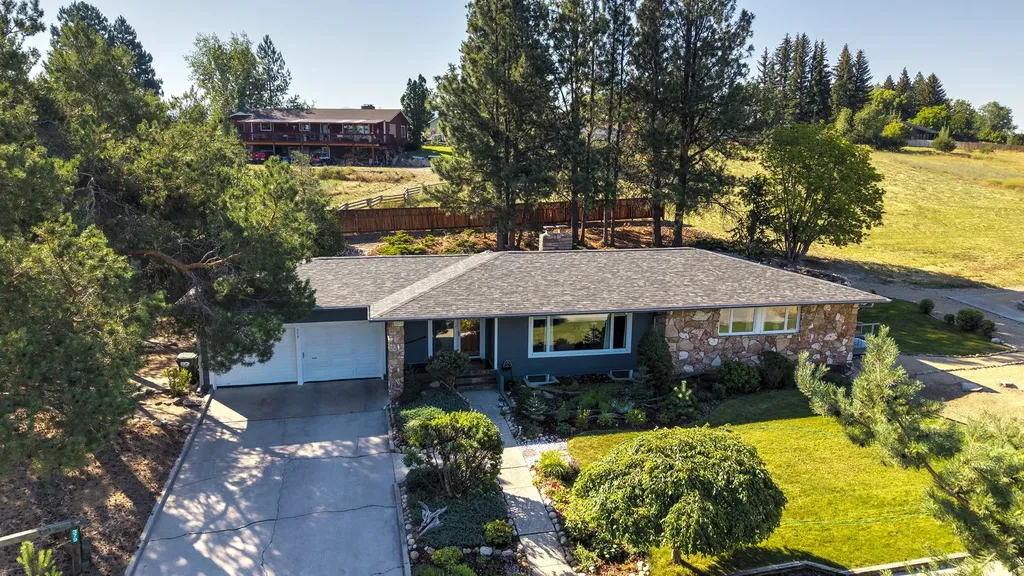 379 Fairgrounds Road Hamilton MT 59840