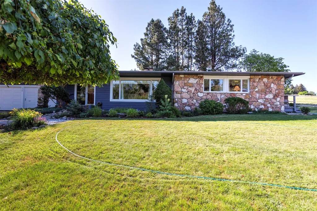 379 Fairgrounds Road Hamilton MT 59840