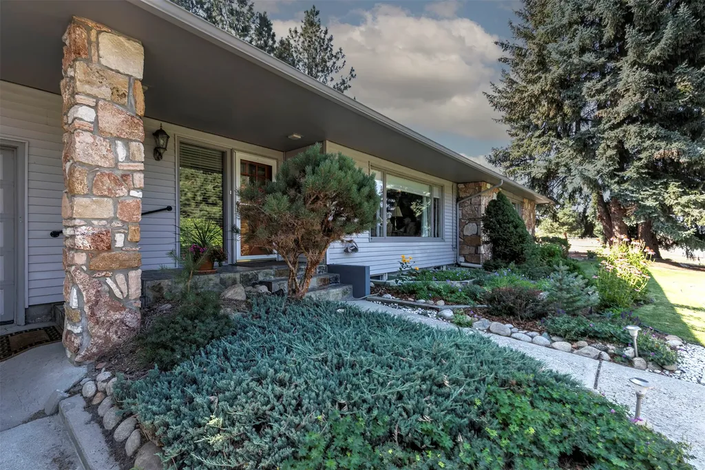 379 Fairgrounds Road Hamilton MT 59840
