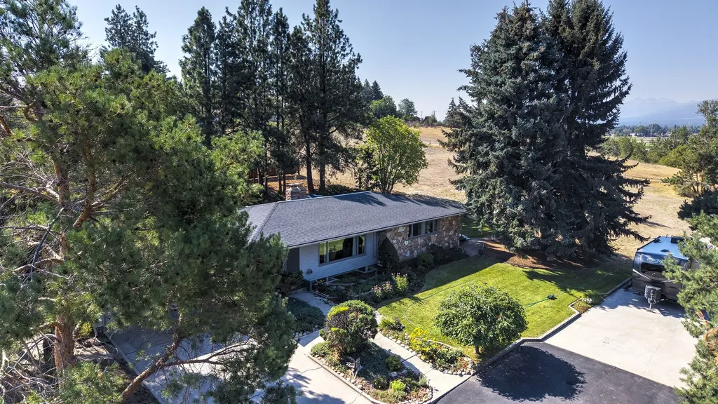 379 Fairgrounds Road Hamilton MT 59840