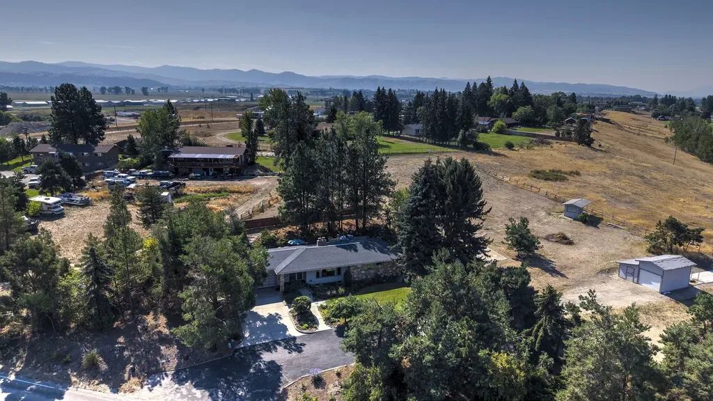 379 Fairgrounds Road Hamilton MT 59840