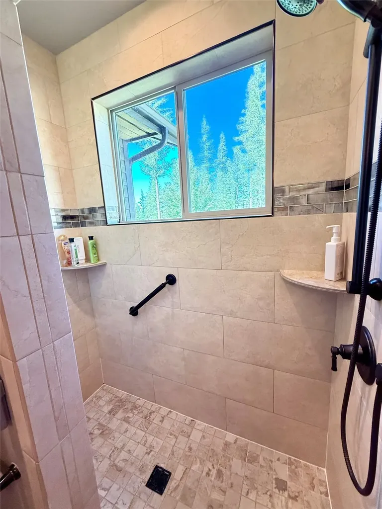 240 Hodge Creek Drive Kila MT 59920